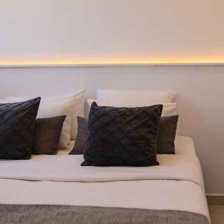 파포스 Phaedrus Living - Seaside Executive Flat Harbour 207 아파트 외부 사진