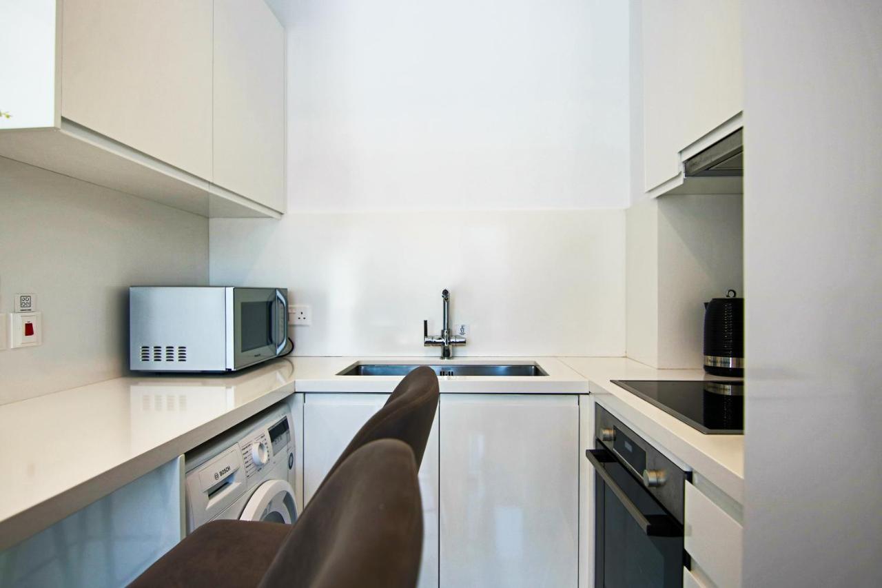 파포스 Phaedrus Living - Seaside Executive Flat Harbour 207 아파트 외부 사진